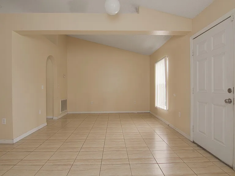 107 Flatfish Ct — Photo 4
