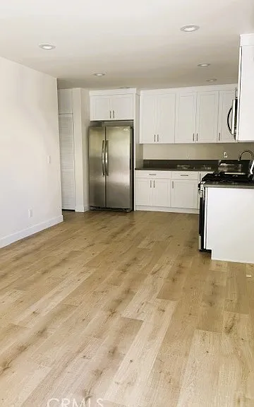 6851 1/2 N De Celis Pl — Photo 1