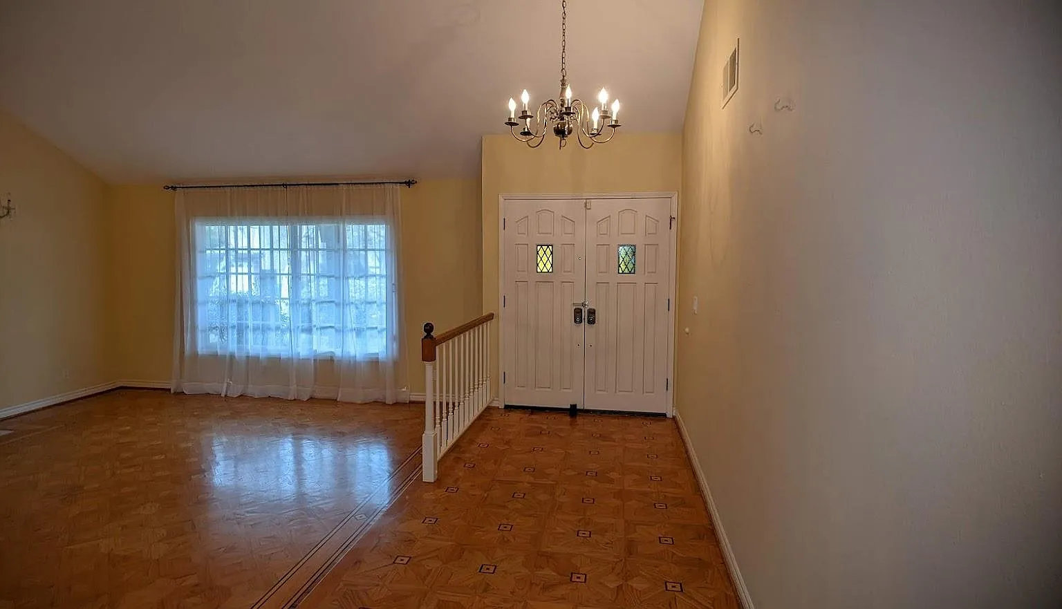 4 bed, 3191 sqft, $5,250 — Photo 2