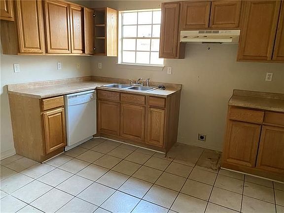 4th image of 8509 Deerfield Dr