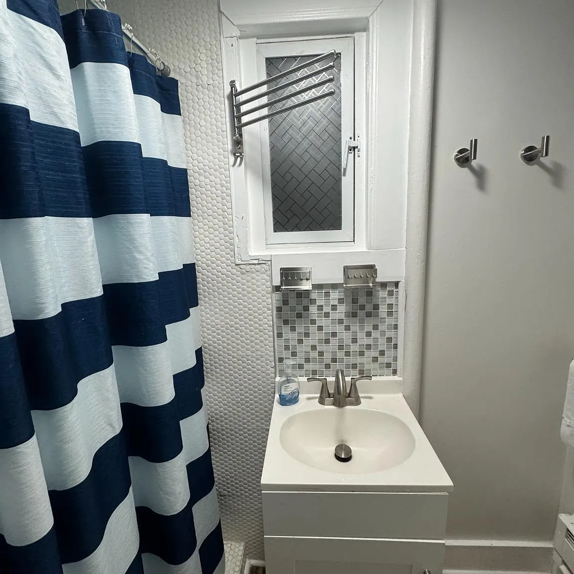 1 bed, 1.0 bath, 800 sqft, $950 — Photo 4
