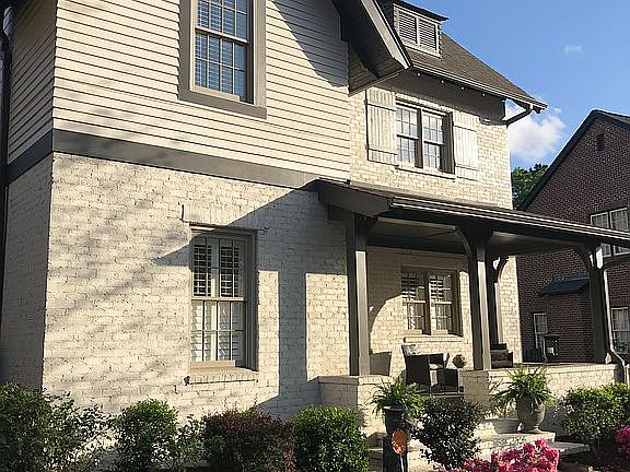 3rd image of 2414 Northampton Dr