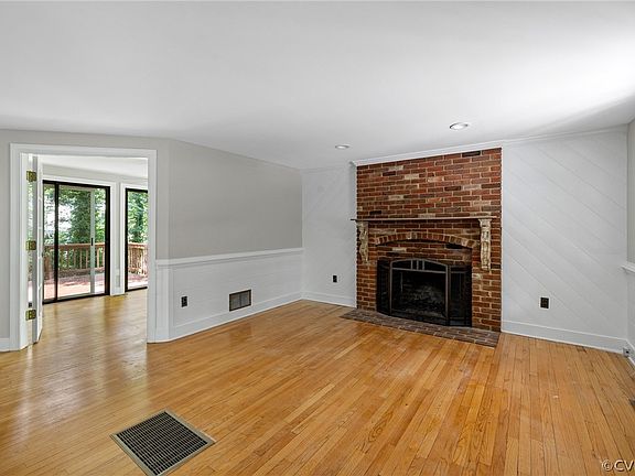 4th image of 8430 McCaw Dr