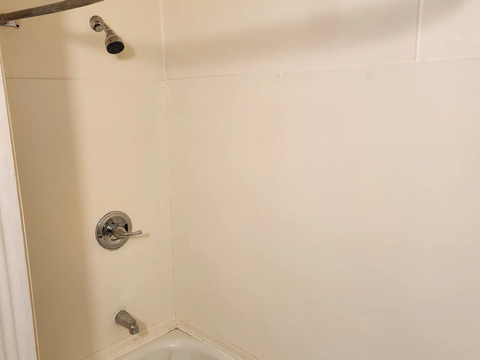 3 bed, $1,495 — Photo 1