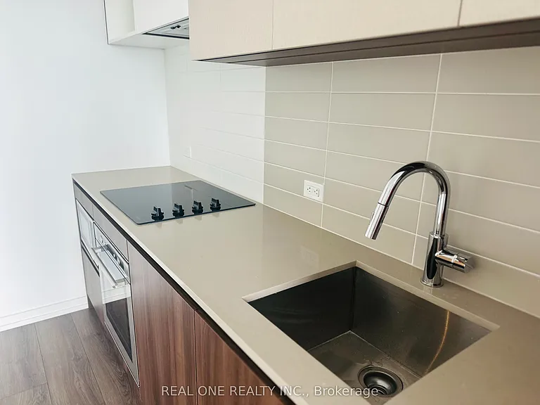 7890 Jane St #4001 — Photo 3