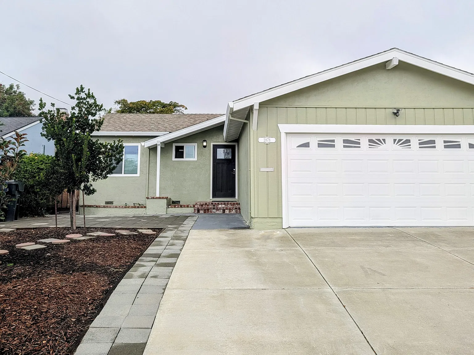 3 bed, 1526 sqft, $4,400 — Photo 1