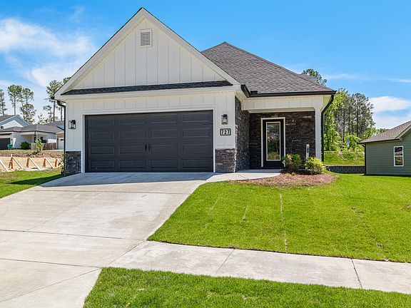 3rd image of 727 Ronaldsay Road