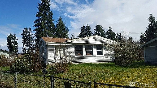 1st image of 19912 70th Ave E