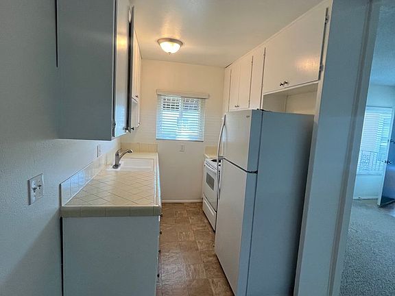 3rd image of 4475 Hamilton St APT 8