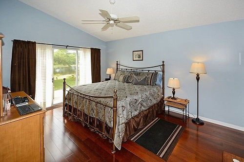 5th image of 230 Somerset Way