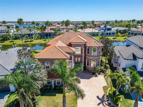 1408 Alhambra Dr, Apollo Beach, FL 33572