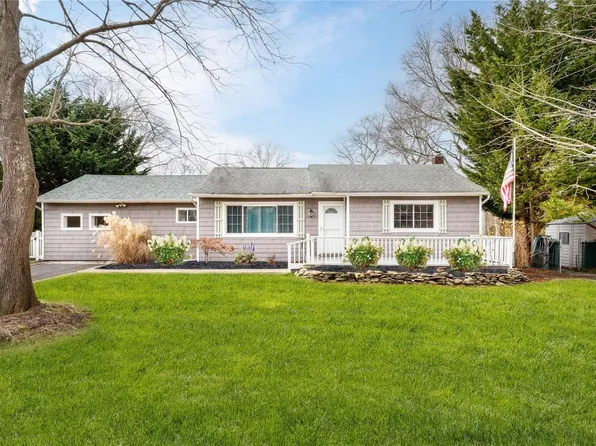 3 Anderson Road, Hampton Bays, NY 11946