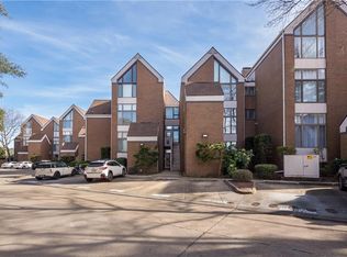 696 Mowbray Arch #950, Norfolk, VA 23507