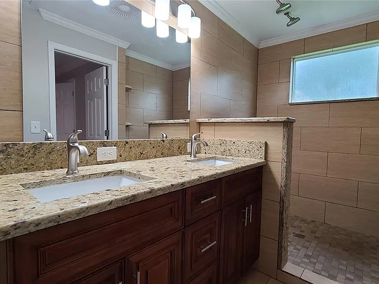 1718 Cardinal Dr — Photo 21