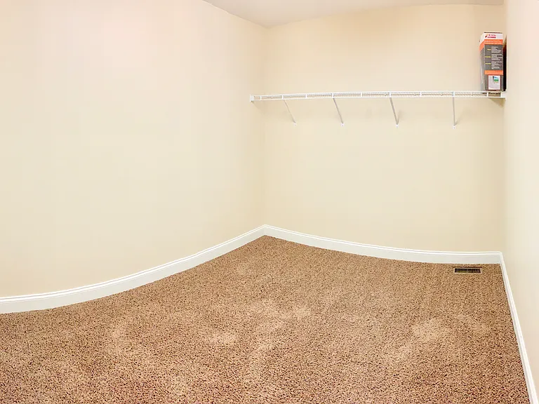 303 Treyson Ln — Photo 10