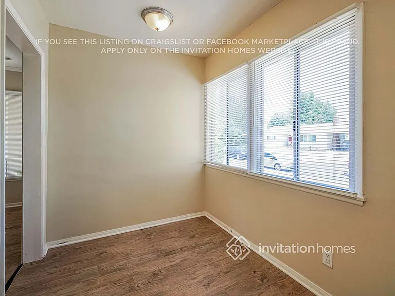 19520 Haynes St — Photo 6