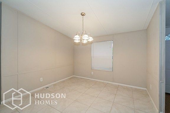 4th image of 36043 Dalebrook Ave