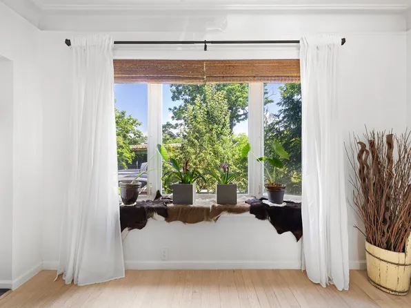 138 Wakeman Place image 6 of 35