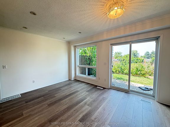 4th image of 81 Northern Heights Dr #4A
