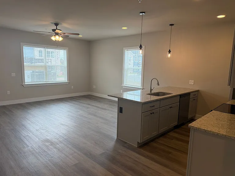 Salem Run Apartments Phase 2 — Photo 398