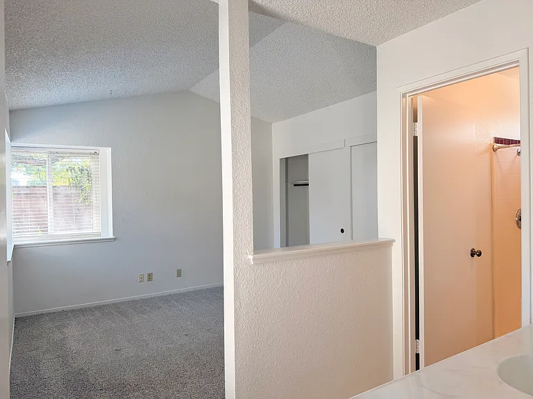 950 Spyglass Ct — Photo 10
