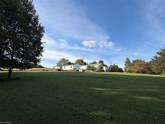 3rd image of 3535 Forbush View Ln