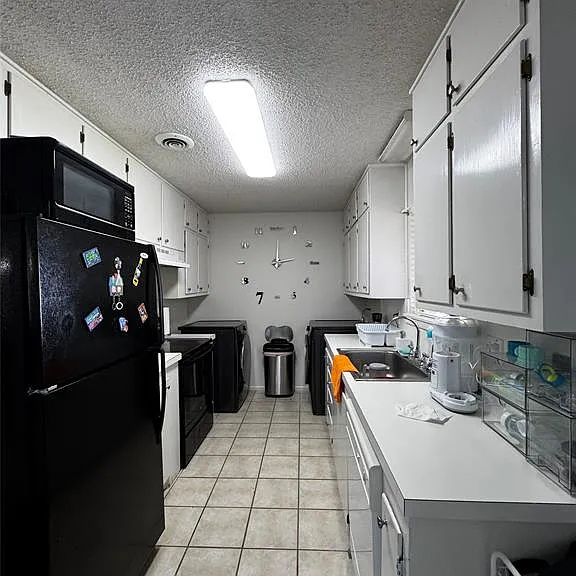 1104 Delmar St — Photo 14