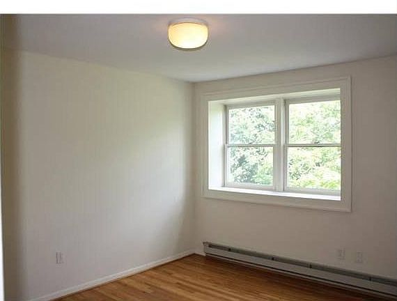 5th image of 211 E Main St #D39