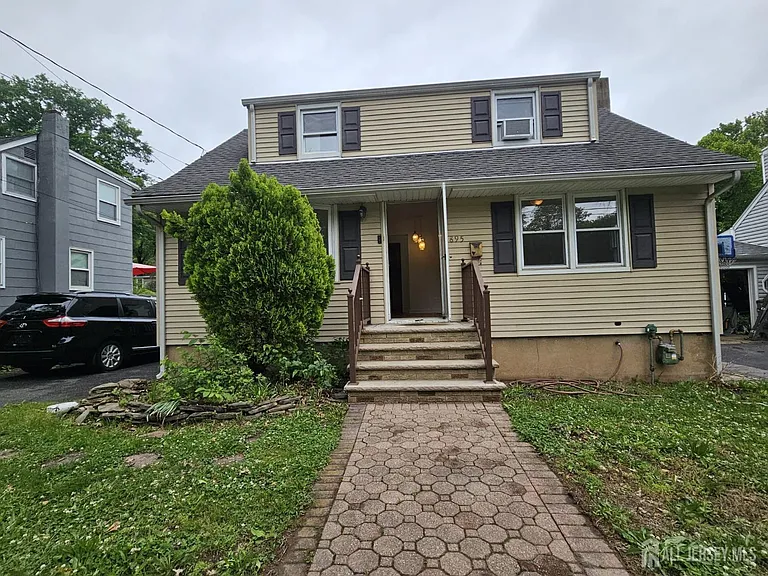 895 Madison Ave — Photo 2