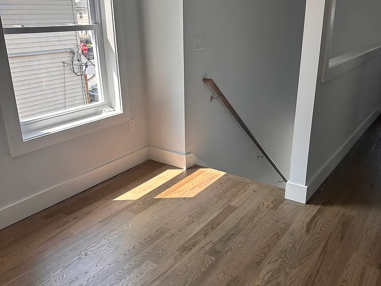 68 Bogart Ave — Photo 9