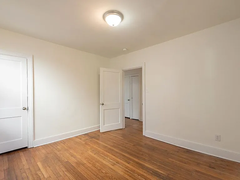 3610 Martin Ave — Photo 17