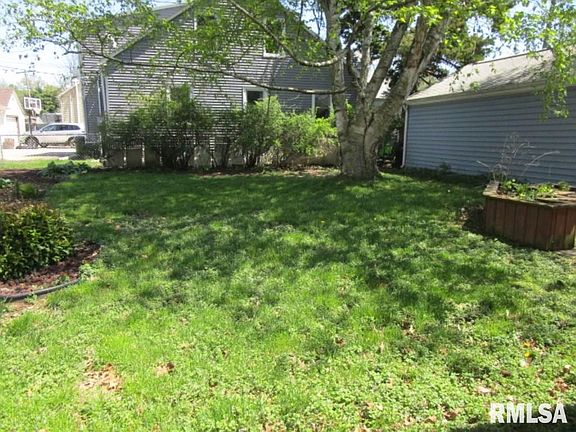 3rd image of 816 N Cortland Ave