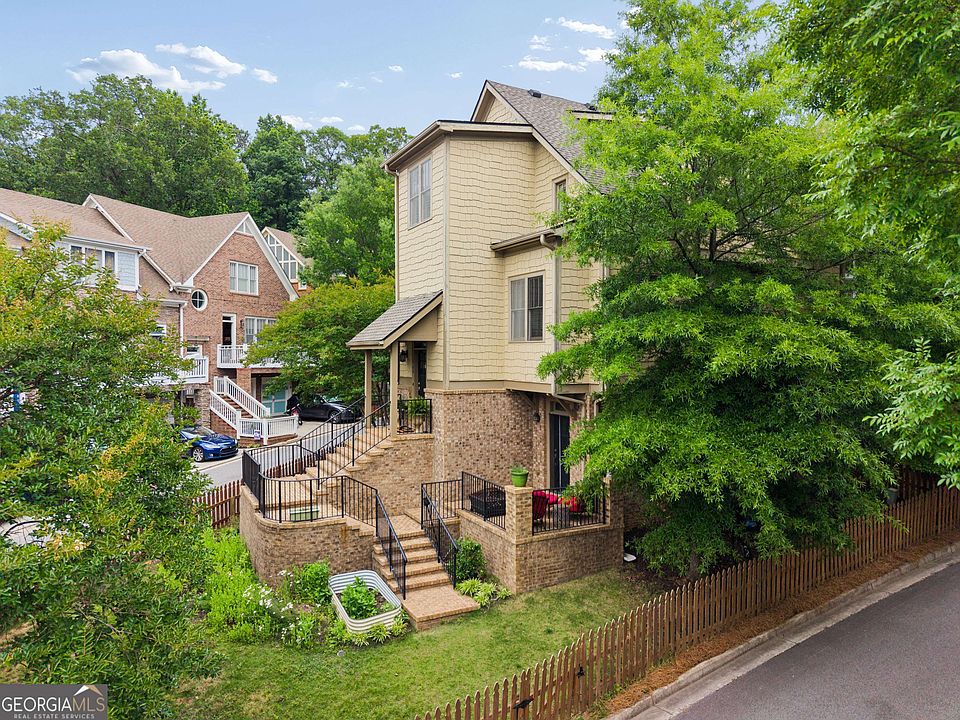 1st image of 1508 Whitehead Blf NW