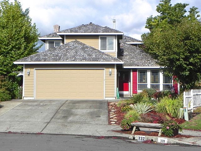 1st image of 332 NE 64th Ct