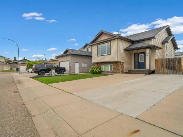 366 E Somerset Row SE, Medicine Hat, AB T1B 0H1