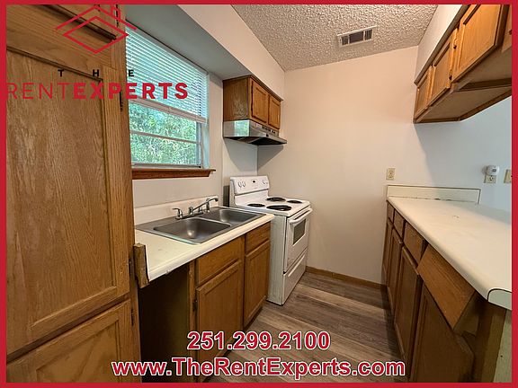 4th image of 736 Reynolds Ave APT B