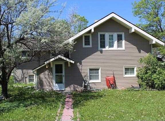 3rd image of 609 N Crow Ave