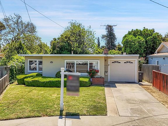 2nd image of 22859 Arnold Ct