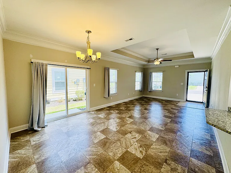 1501 Ferney Dr — Photo 7