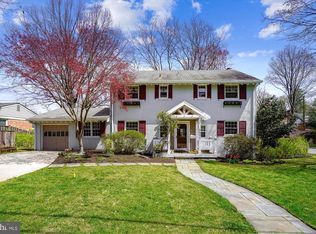 9401 Elsmere Ct, Bethesda, MD 20814