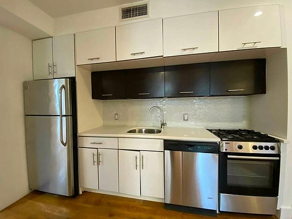 4th image of 506 Warren St #3I