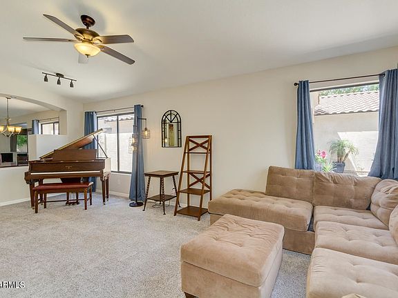 4th image of 2101 W Carol Ann Way