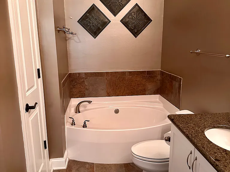 21 George St #403 — Photo 10