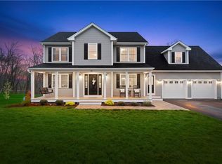 98 Fairhaven Rd, Cumberland, RI 02864