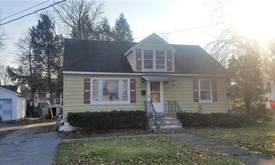 1st image of 154 Stuerwald Ave