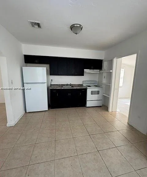 2628 Fletcher Ct — Photo 7