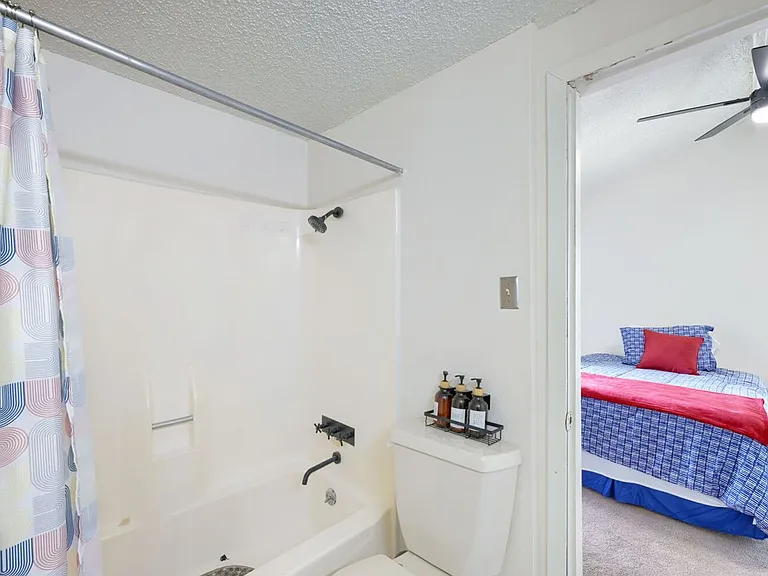 4814 Misty Slope Ln — Photo 20