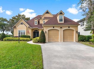 1641 Edgewater Dr, Mount Dora, FL 32757