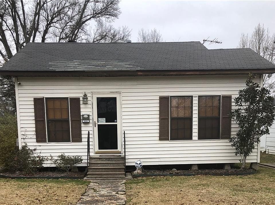 1st image of 1033 18th St