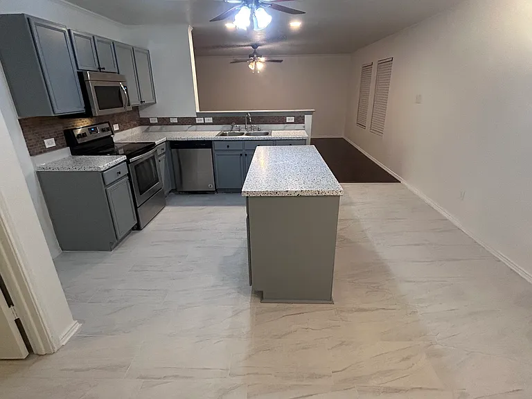 12933 Azure Heights Pl — Photo 5